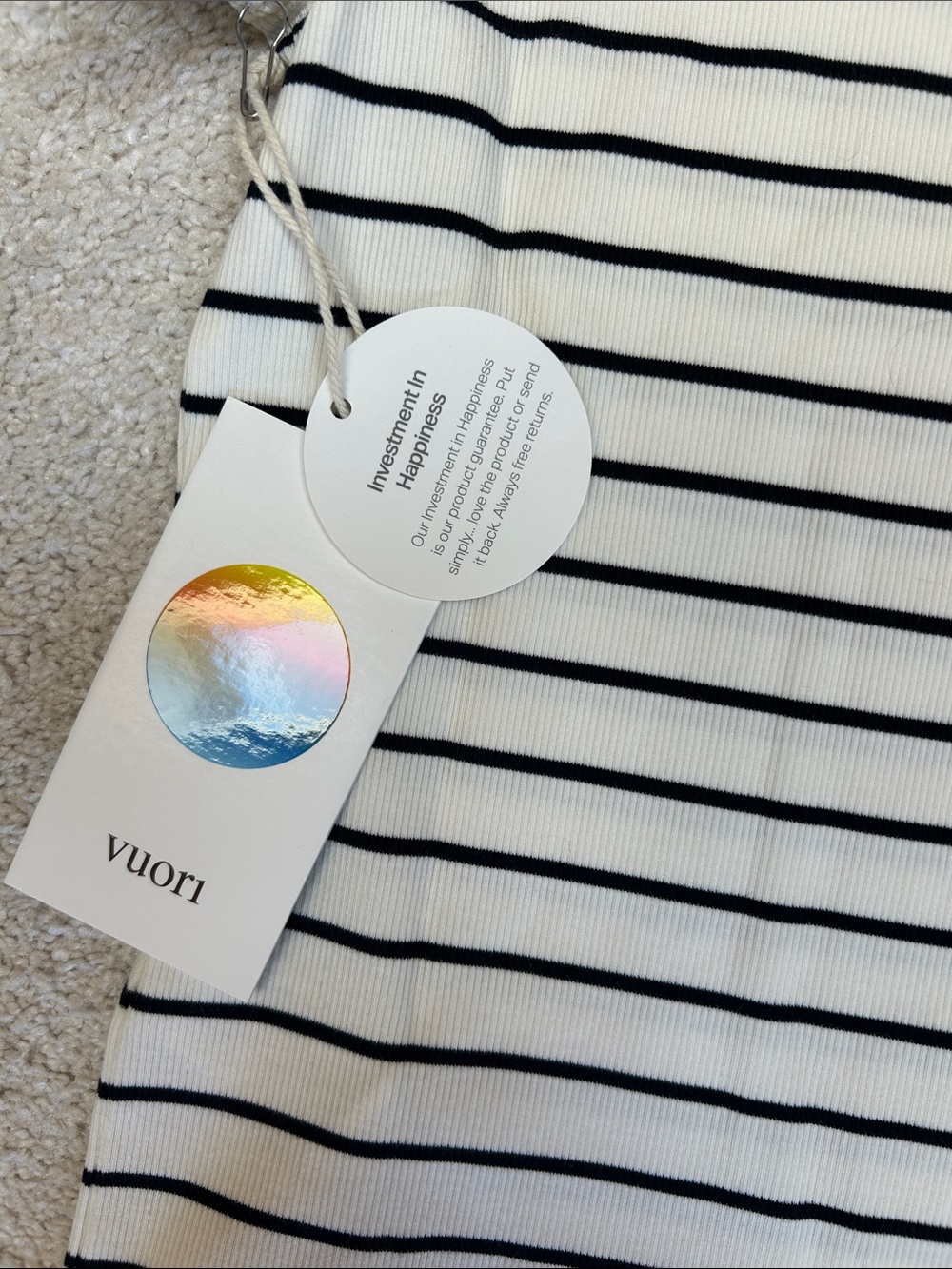 Vuori Pose Fitted Tee-NWT!!! - Picture 7 of 11